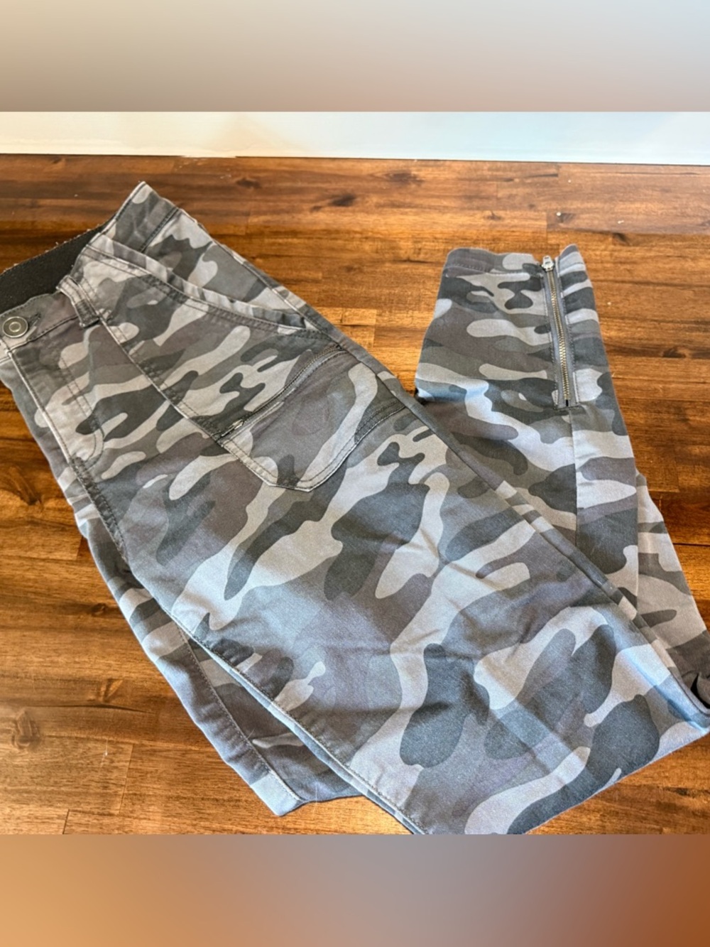 Knox Rose Gray Camouflage Cargo Pants